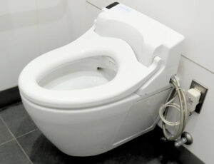 トイレの水漏れ修理方法！家でもできる修理とは